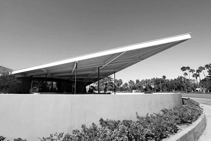 Black And White Mid Century Modern Palm Spring's Visitor's Center